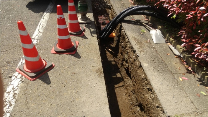 【神奈川県】湘南工科大学　高圧ケーブル埋設工事